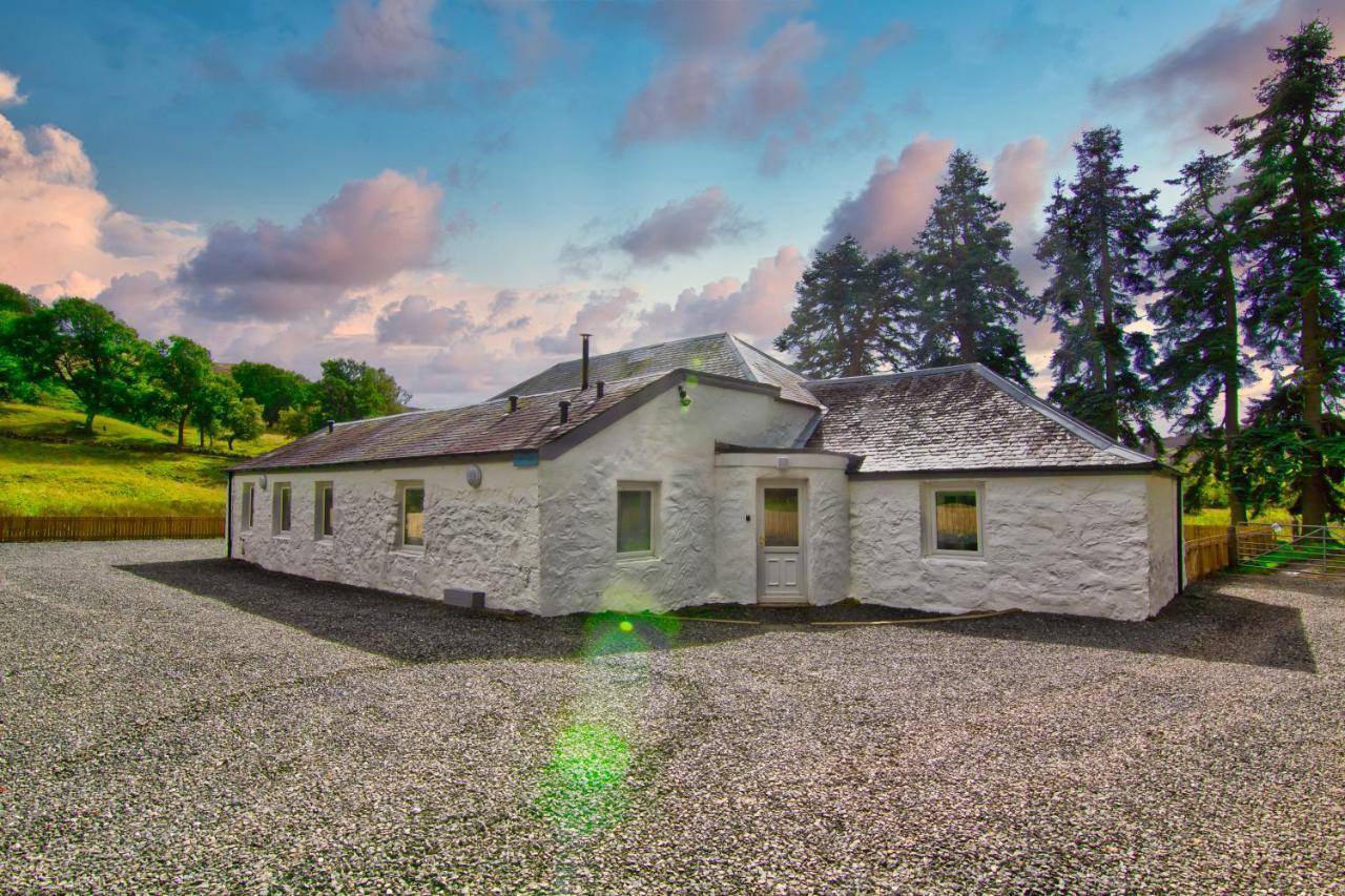 Dalnaglar Castle Estate Spittal of Glenshee Exterior foto